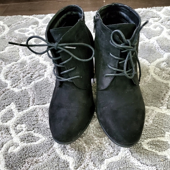 Ladies Ankle Boots - Picture 1 of 5